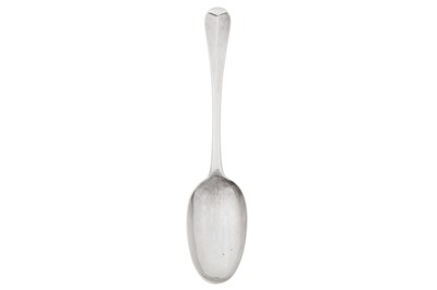Lot 452 - A George I sterling silver tablespoon, London 1724 by Jeremiah King (reg. 11th Sep 1723)