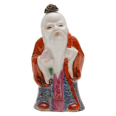 Lot 757 - A Chinese famille-rose 'immortal' snuff bottle, 19th century