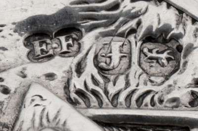Lot 25 - A George IV sterling silver snuff box, London 1821 by Edward Farrell (reg. 27th April 1813)