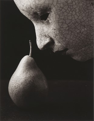 Lot 207 - Kenro Izu (b.1949)