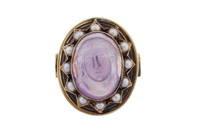 Lot 18 - An amethyst, enamel and half pearl ring