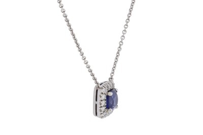 Lot 68 - A sapphire and diamond necklace