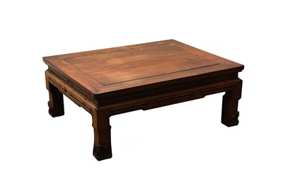 Lot 371 - Chinese Hong hardwood 'Kang' table 十九或二十世紀 紅木炕桌