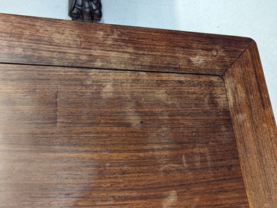 Lot 371 - Chinese Hong hardwood 'Kang' table 十九或二十世紀 紅木炕桌
