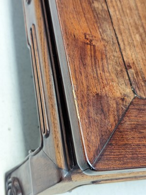 Lot 371 - Chinese Hong hardwood 'Kang' table 十九或二十世紀 紅木炕桌