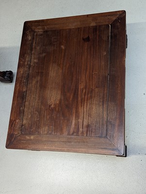 Lot 371 - Chinese Hong hardwood 'Kang' table 十九或二十世紀 紅木炕桌