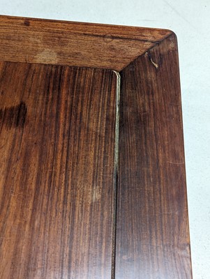 Lot 371 - Chinese Hong hardwood 'Kang' table 十九或二十世紀 紅木炕桌