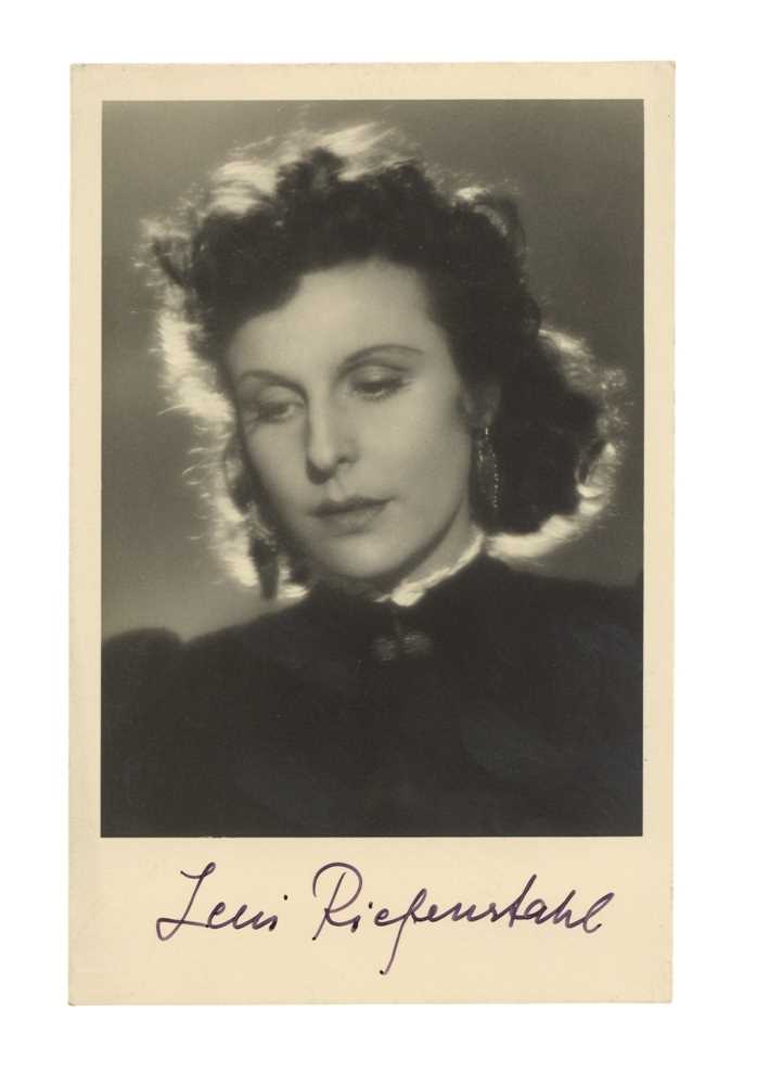 Lot 245 - Riefenstahl (Leni)