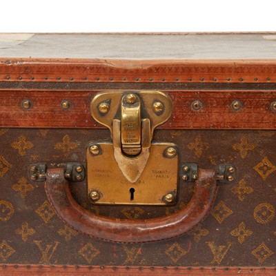 Lot 124 - Louis Vuitton Monogram Alzer Suitcase 55