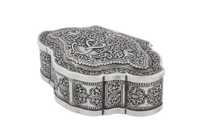 Lot 187 - An early 20th century Ceylonese (Sri Lankan) unmarked silver lime box, Kandy circa 1910