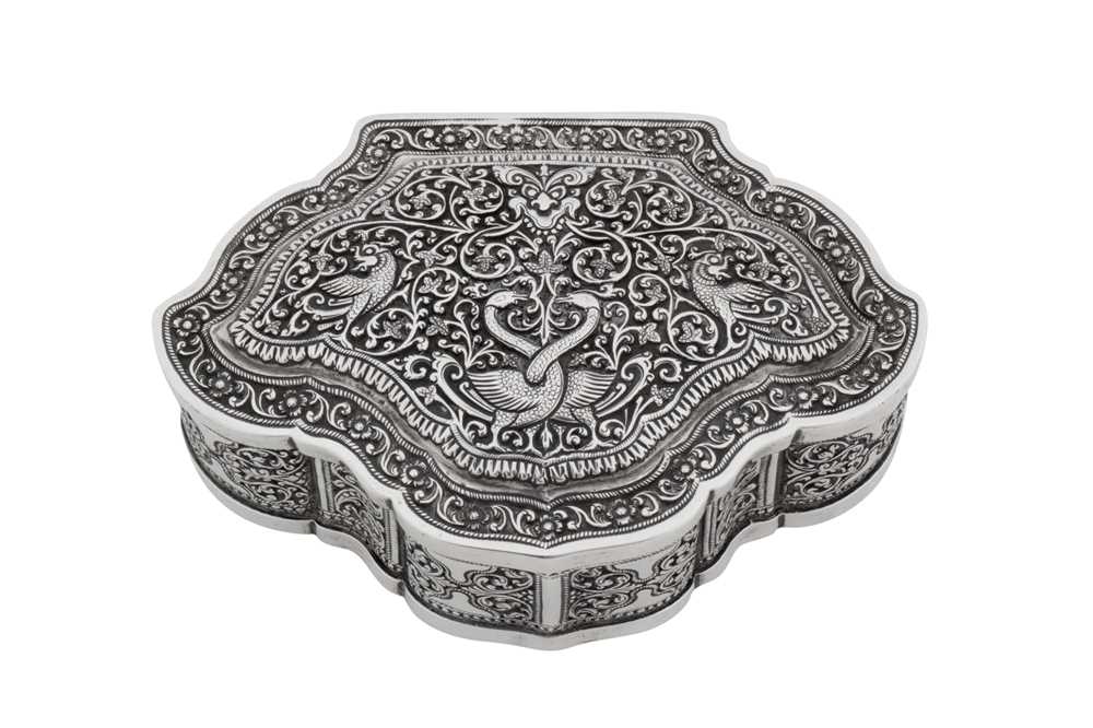 Lot 187 - An early 20th century Ceylonese (Sri Lankan) unmarked silver lime box, Kandy circa 1910