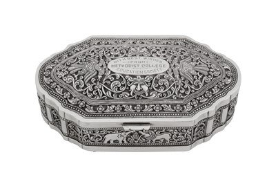 Lot 189 - A mid-20th century Ceylonese (Sri Lankan) silver lime box, Kandy circa 1950