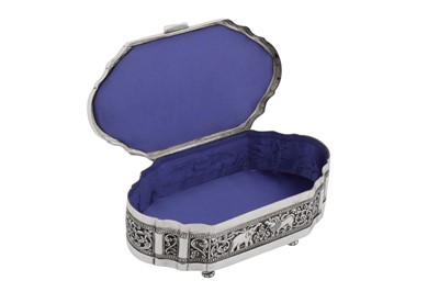 Lot 189 - A mid-20th century Ceylonese (Sri Lankan) silver lime box, Kandy circa 1950
