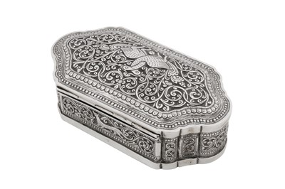 Lot 188 - An early 20th century Ceylonese (Sri Lankan) unmarked silver lime box, Kandy circa 1920
