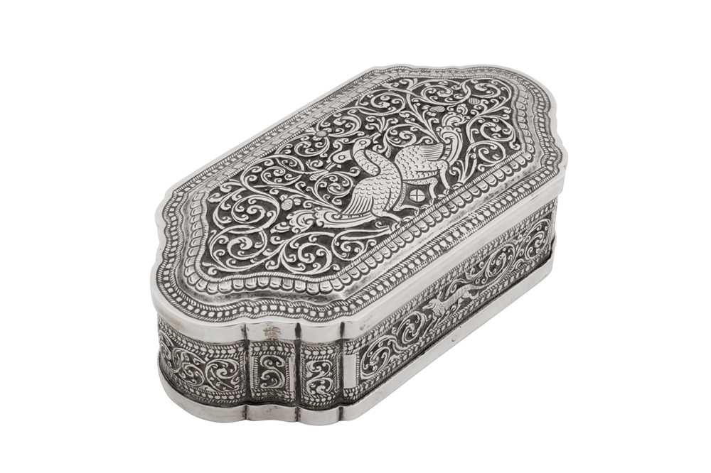 Lot 188 - An early 20th century Ceylonese (Sri Lankan) unmarked silver lime box, Kandy circa 1920