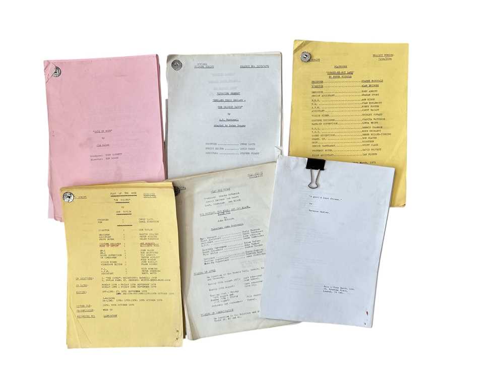 Lot 282 - Tv Scripts.