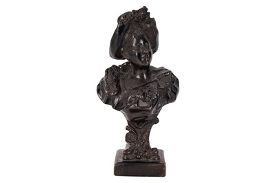 Lot 134 - A continental bronze bust of a lady