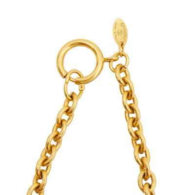 Lot 159 - Chanel Sunburst Lion Head CC Necklace