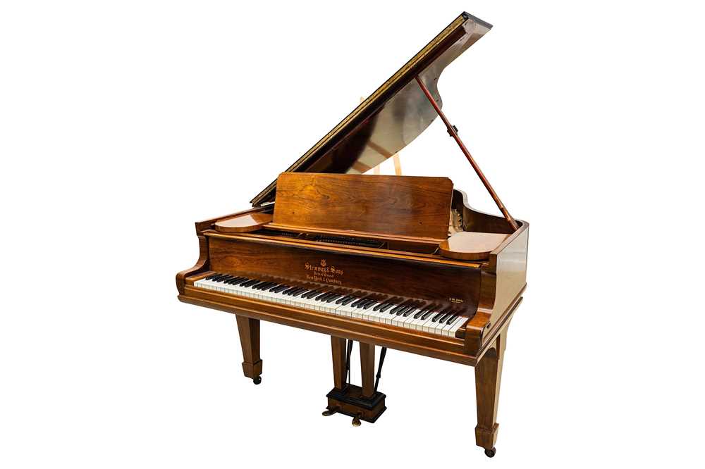 Lot 34 - A Steinway & Sons 'Model O' rosewood baby grand piano, circa 1902