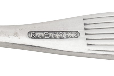 Lot 323 - A modern German 800 standard silver table service of flatware / canteen, by Robbe & Berking