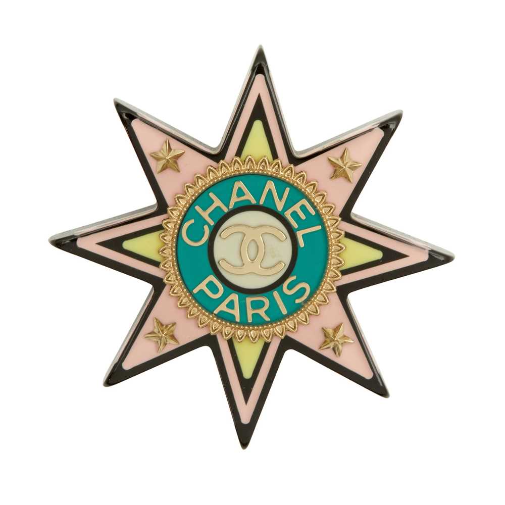 Lot 12 - Chanel Black Resin Star CC Brooch