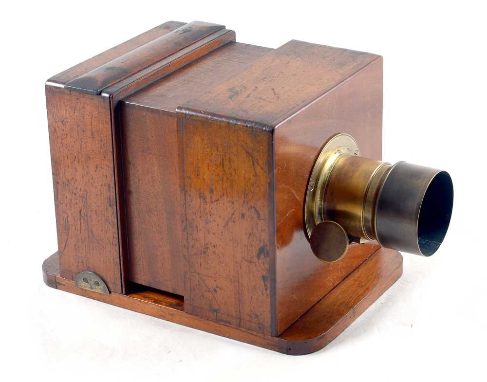 Lot 177 - An English Sliding Box Wet Plate Camera c.1860s.
