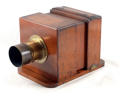 Lot 177 - An English Sliding Box Wet Plate Camera c.1860s.