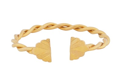 Lot 311 - A TORQUE BANGLE