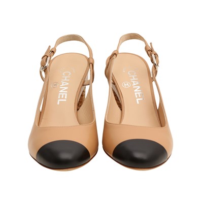 Lot 135 - Chanel Beige Chain Heeled Slingback Pump - Size 37