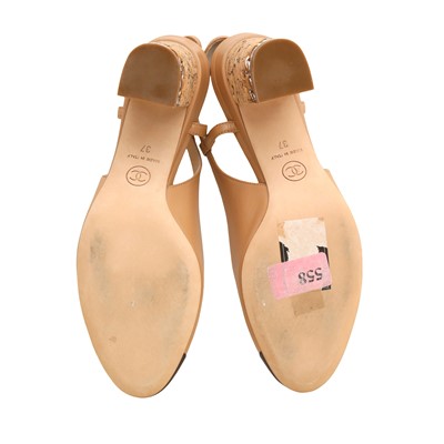 Lot 135 - Chanel Beige Chain Heeled Slingback Pump - Size 37
