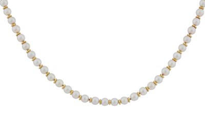 Lot 258 - A single strand pearl necklace