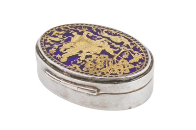Lot 86 - A late 19th century Indian Theva work inset unmarked silver snuff box, Rajasthan, Partabgarh circa 1870