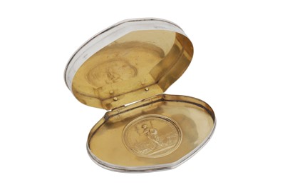 Lot 18 - A George II unmarked silver snuff box, circa 1730