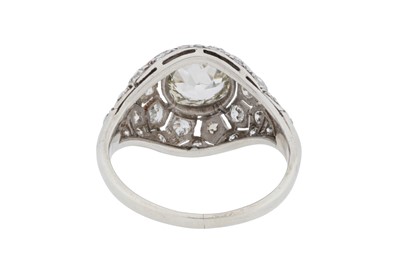 Lot 30 - An Art Deco diamond ring