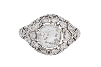 Lot 30 - An Art Deco diamond ring