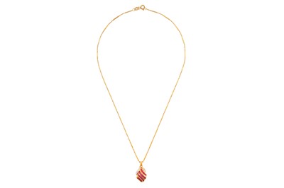 Lot 122 - A ruby and diamond pendant necklace