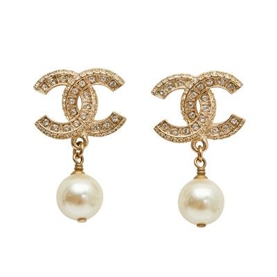 Lot 224 - Chanel Ivory Pearl CC Drop Pierced Earrings