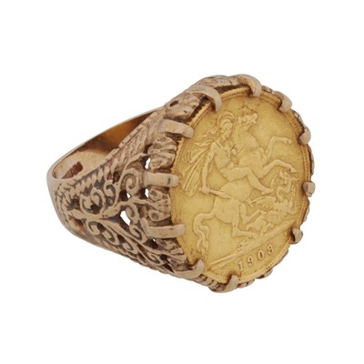 Lot 238 - A half sovereign coin ring