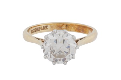 Lot 307 - A single-stone diamond ring