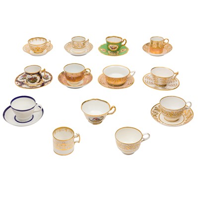 Lot 59 - Worcester porcelain, cups and saucers