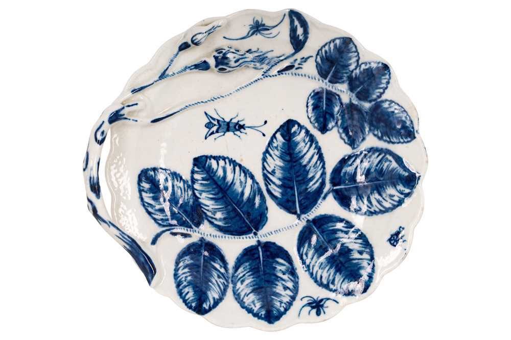 Lot 126 - A Worcester porcelain 'Blind Earl' pattern sweetmeat dish, circa 1765