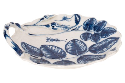 Lot 126 - A Worcester porcelain 'Blind Earl' pattern sweetmeat dish, circa 1765