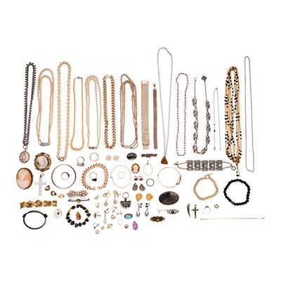 Lot 292 - A collection of silver and costume jewellery