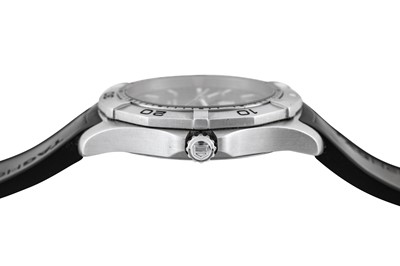 Lot 423 - Men's Tag Heuer Wristwatch