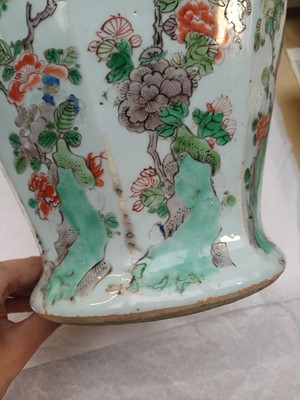 Lot 7 - A Chinese famille-verte vase and cover, Qing dynasty, Kangxi period