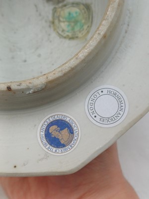 Lot 7 - A Chinese famille-verte vase and cover, Qing dynasty, Kangxi period