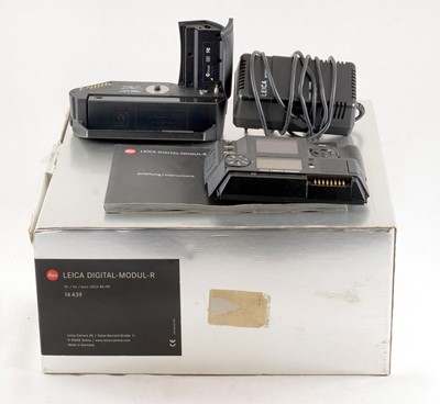Lot 264 - Leica Digital Modul R Back for R8 & R9 Cameras.