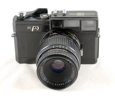 Lot 310 - Fujica G690 BL 6x9cm Rangefinder Camera. For SPARES or REPAIR