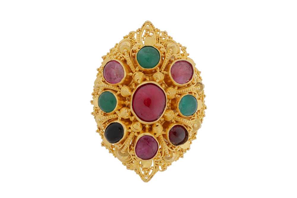 Lot 116 - A multi gem-set ring