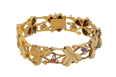 Lot 27 - A gem-set shamrock bracelet